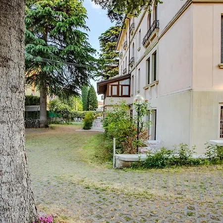 Apartment Mainard Butterfly Storica *