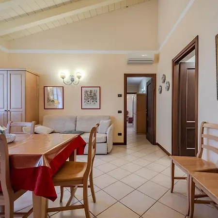 Mainard Butterfly Storica Apartment *